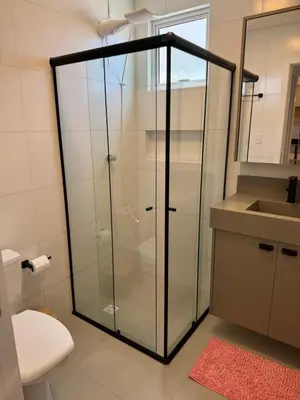 Uma casa de banho em Apartamento 600mt da praia vista mar