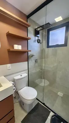 Uma casa de banho em 3 Suítes, Churrasqueira e Piscina no Rooftop