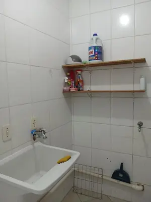 Uma casa de banho em Apto panorâmico
