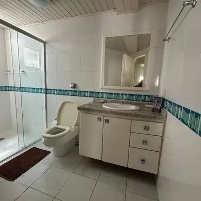 Apto 2 Quartos Meia Praia próximo Shopping Russi