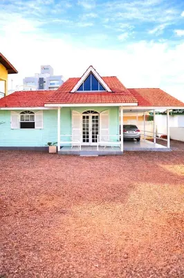 O edifício onde a casa de férias está situado