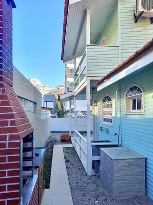 O edifício onde a casa de férias está situado