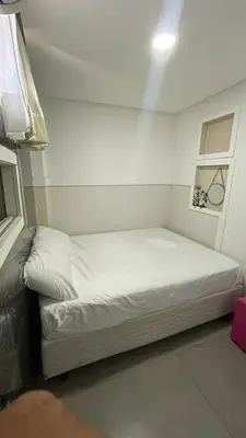 Uma cama ou camas num quarto em Apartamento beira mar 4 quartos garagem e churrasqueira Grátis av atlântica