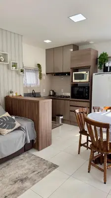 A cozinha ou kitchenette de Apartamento em Meia Praia - Recanto da Maré
