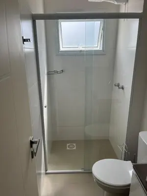 Uma casa de banho em Apartamento 500 metros da praia de Palmas