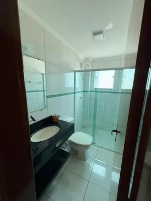 Uma casa de banho em Departamento Brasil