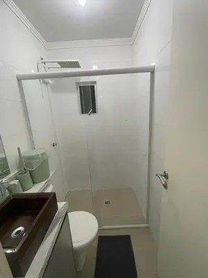 Uma casa de banho em Casa em itapema fácil acesso e bem localizada