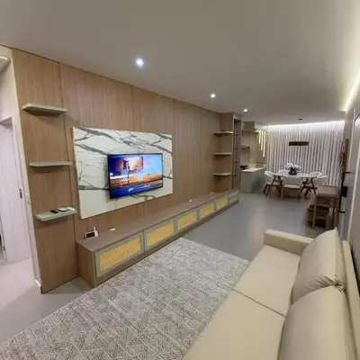 Apartamento em Meia Praia