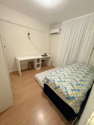 A planta de BC Seasonal Apartment
