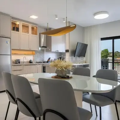 Lindo Apartamento Condomínio com Piscina