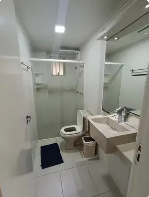 Uma casa de banho em Apartamento térreo Canto Grande