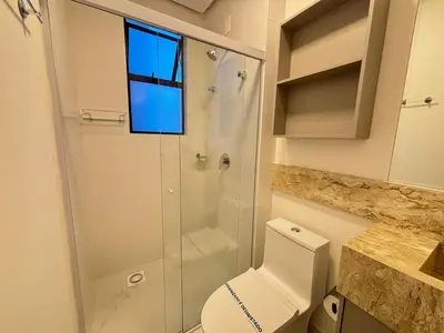 Uma casa de banho em Vista Mar, Apto Novo c/ Garagem e Churrasqueira