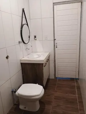 Uma casa de banho em Casa grande e confortável!
