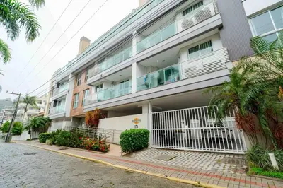 O edifício onde o apartamento está situado