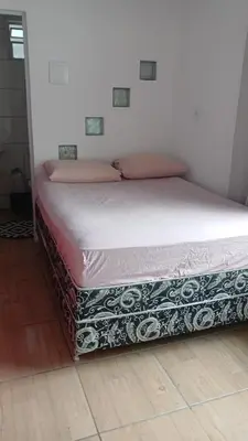 Uma cama ou camas num quarto em Flat 2
