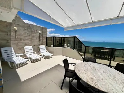 Uma varanda ou terraço em Cobertura Quebec Beira-Mar