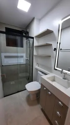 Uma casa de banho em MEIA PRAIA Apartamento - Itapema