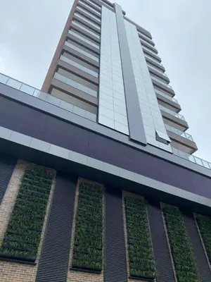 O edifício onde o apartamento está situado
