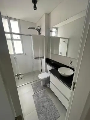 Uma casa de banho em Edifício Arpoador Praia de Palmas - 250m da praia