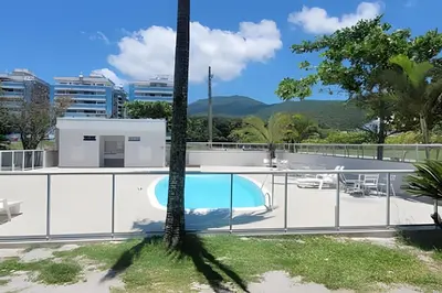 A piscina em ou perto de Apto Corsário com Piscina á 100m Praia Palmas/SC