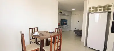 A cozinha ou kitchenette de Apto 1 suite e 1 quarto, sacada com churrasqueira