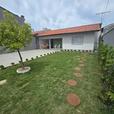 Casa Bombinhas