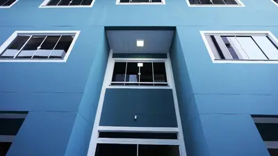 O edifício onde o apartamento está situado