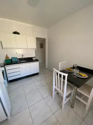A cozinha ou kitchenette de Bombinhas Brasil Residence II Guest House no Centro
