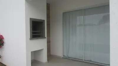 Uma televisão e/ou sistema de entretenimento em Residencial Marbella