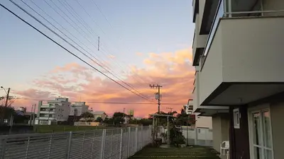 O edifício onde o apartamento está situado