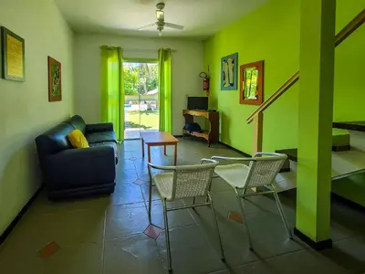 Uma televisão e/ou sistema de entretenimento em O Costão do Sol