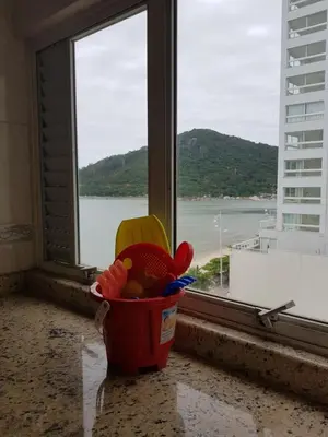 A planta de Apartamento Beira-Mar