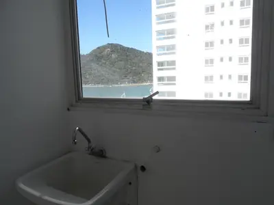 A planta de Apartamento Beira-Mar