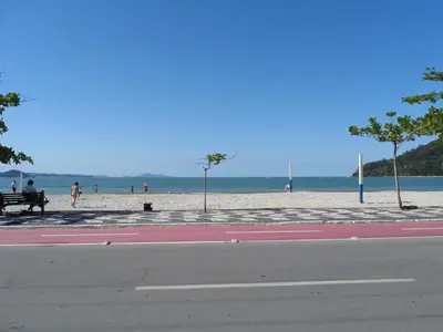A planta de Apartamento Beira-Mar