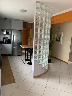 A cozinha ou kitchenette de Cobertura frente ao mar Meia Praia -Itapema -SC