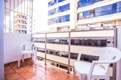 Uma área de estar em Hotel Itapema Meia Praia