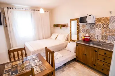 A cozinha ou kitchenette de Hospedagem Morada Nativa Praia Bombas