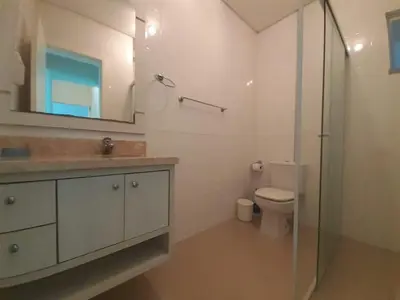 Uma casa de banho em Apartamento Terra Nova Mariscal