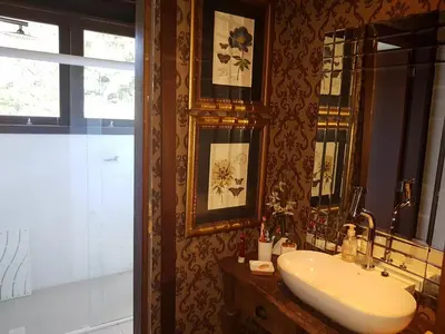 Uma casa de banho em Casa Luxo