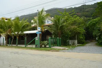 A planta de Casa De Madeira