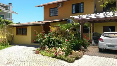 O edifício onde a casa de férias está situado