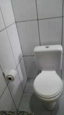 Uma casa de banho em Casas na Praia de Bombas - Bombinhas