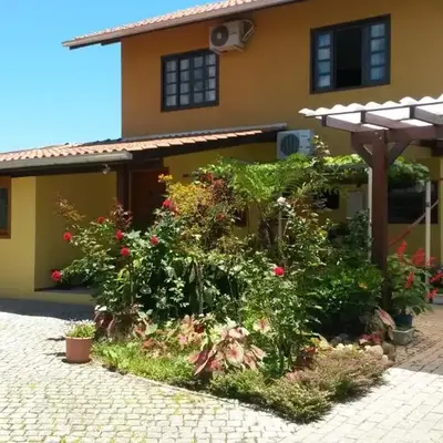 Casas na Praia de Bombas - Bombinhas
