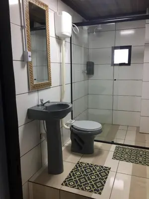 Uma casa de banho em Pousada Alessandra