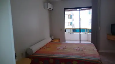 A planta de Apartamento Meia Praia