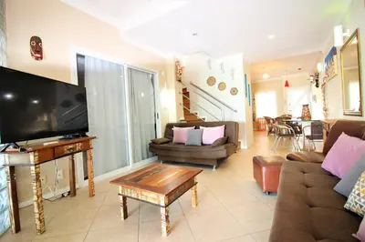 Uma televisão e/ou sistema de entretenimento em Casa Beira Mar