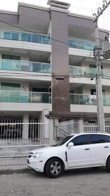 O edifício onde o apartamento está situado
