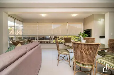 Uma área de estar em Kremer Residence 302, todos ambientes climatizados