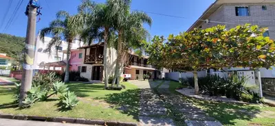 Um jardim no exterior de Fênix