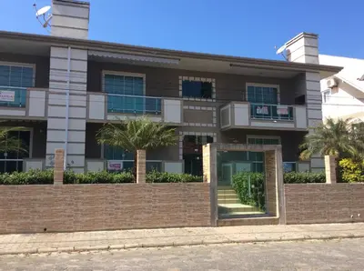 O edifício onde o apartamento está situado